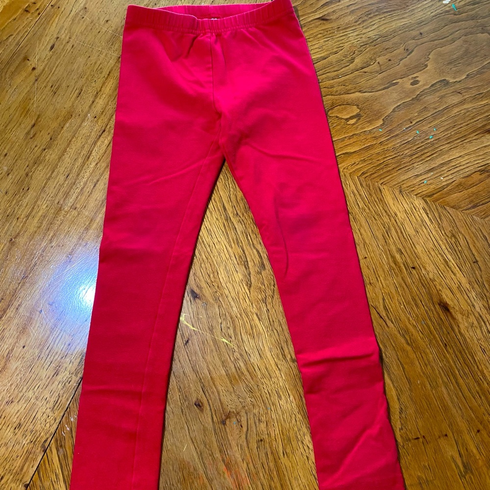 Girl’s red Pima cotton leggings by Hanna Andersson